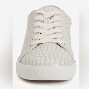 Katy Perry White Textured Sneakers